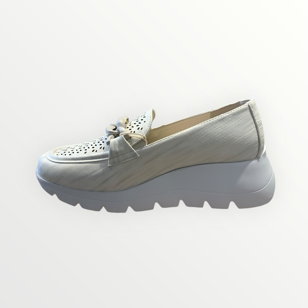 Mocassino panna con catena