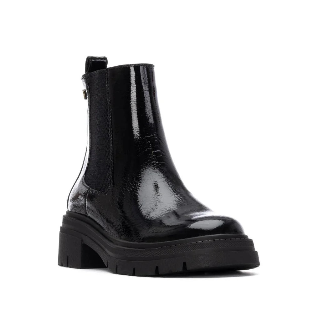 Stivaletto basso effetto vernice