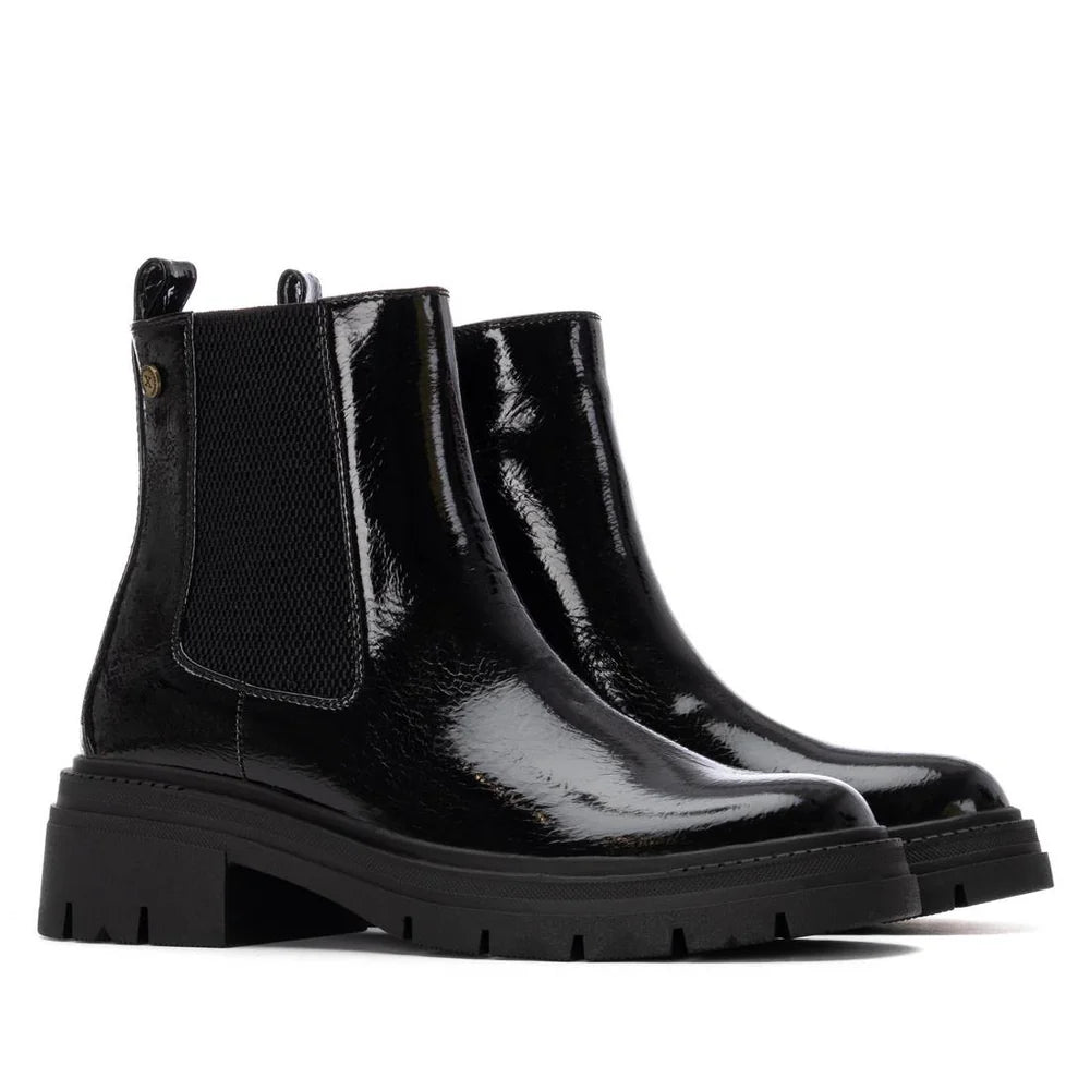 Stivaletto basso effetto vernice