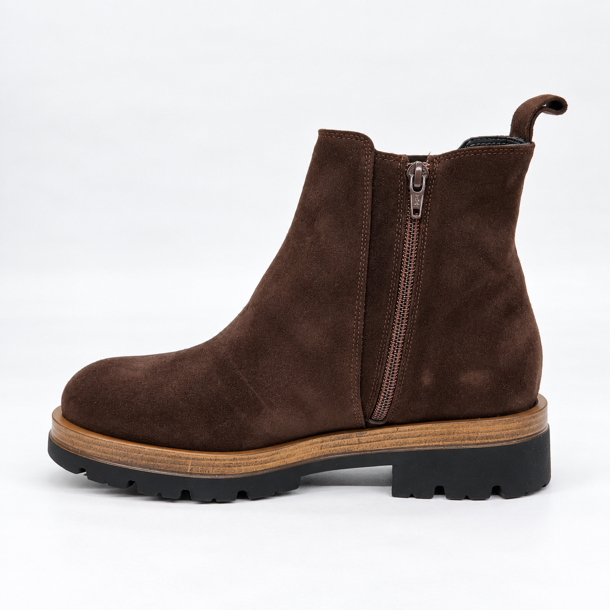 Chelsea in suede testa di moro