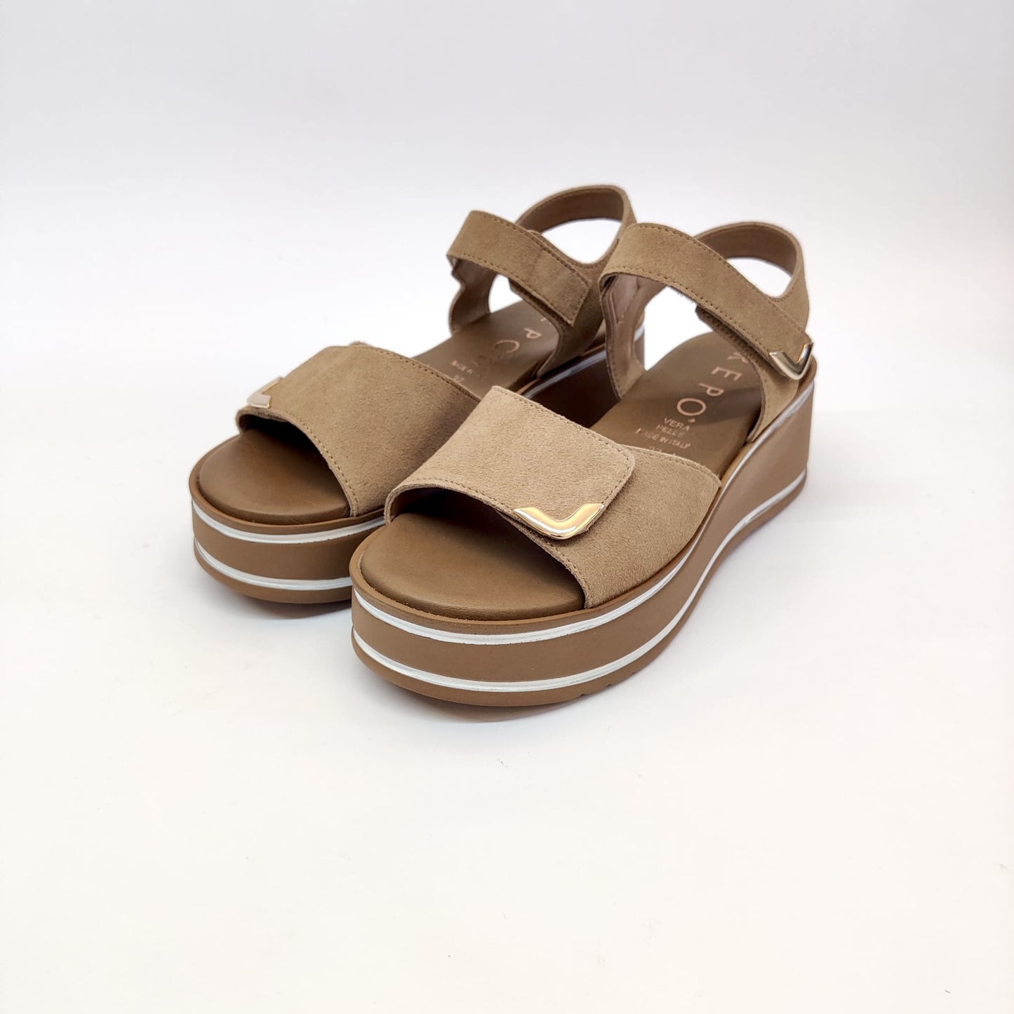 Sandali platform camel