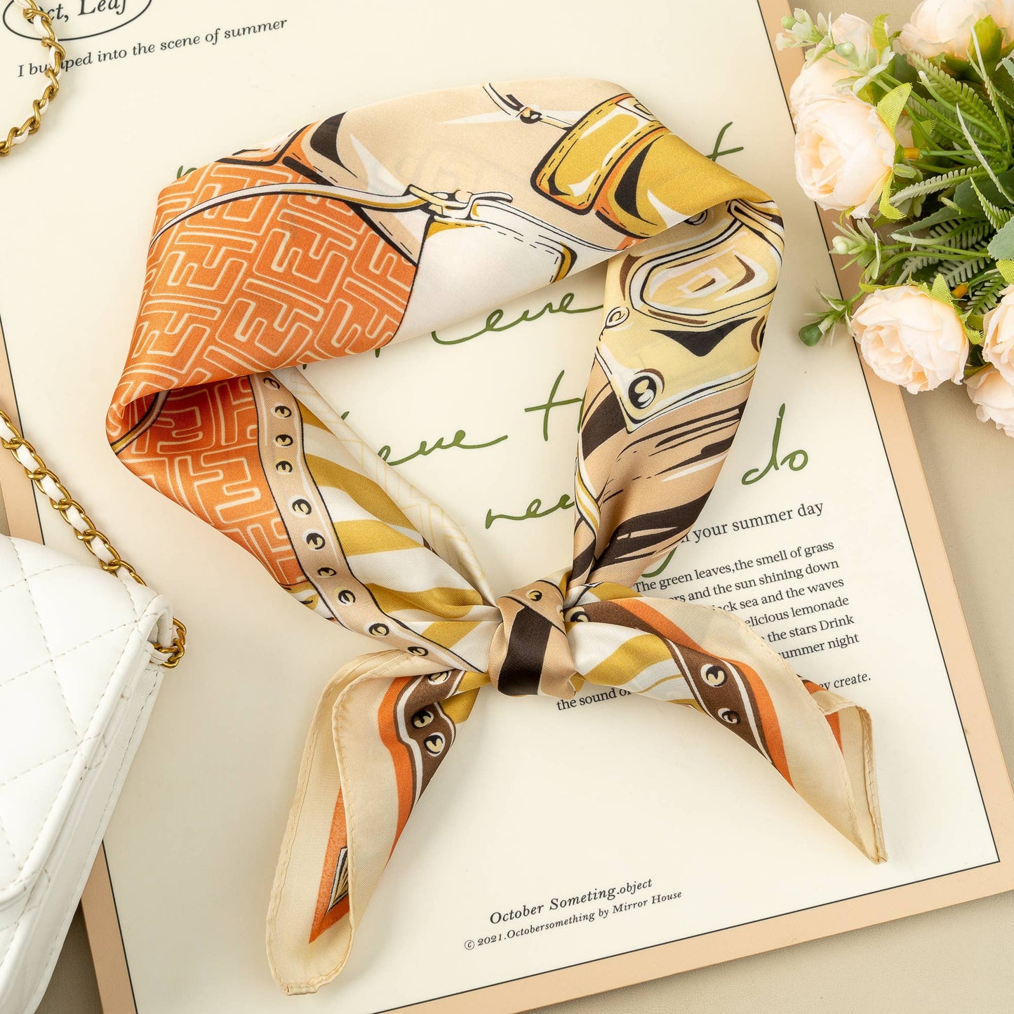 Foulard Quadrato Effetto Seta 70x70 Motivi Eleganti Colorati