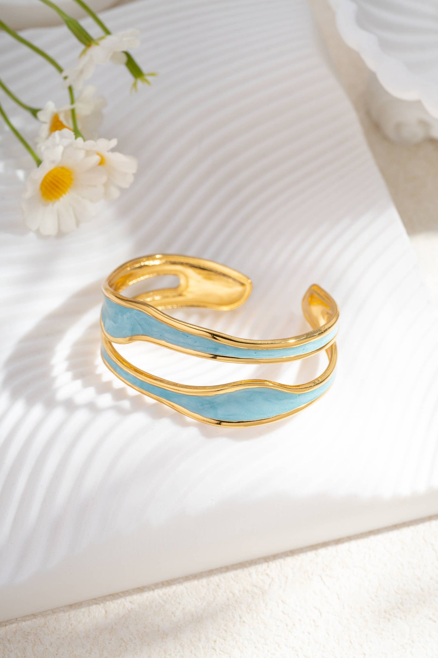 Bracciale rigido ondulato in acciaio inossidabile bianco, rosa, blu, nero