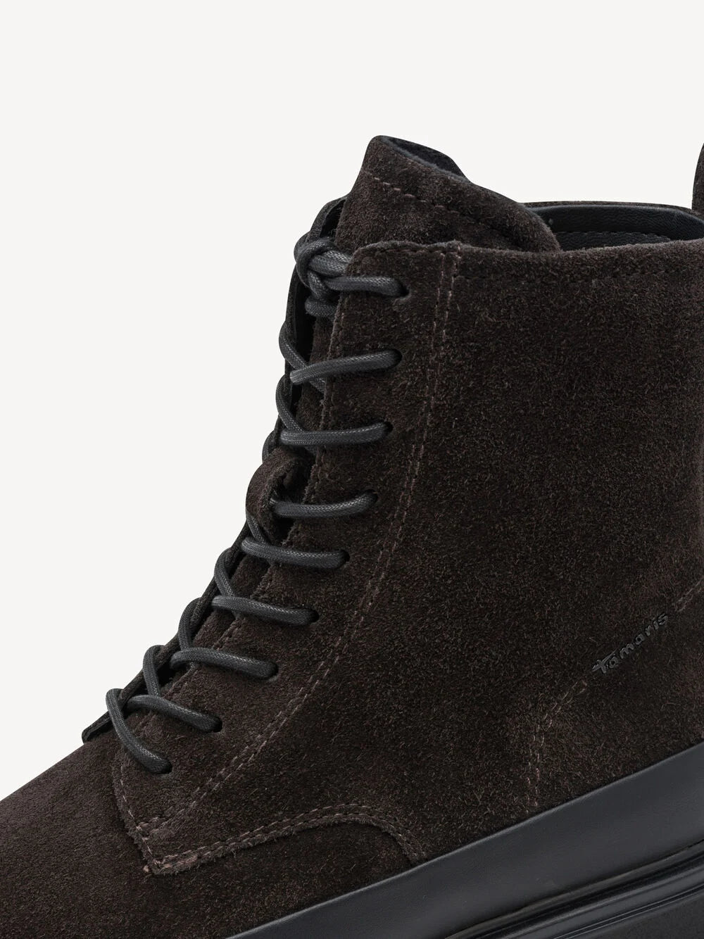 Anfibio in suede e gomma Tamaris
