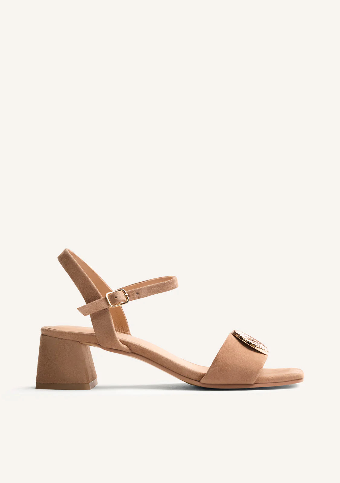Sandali con accessorio