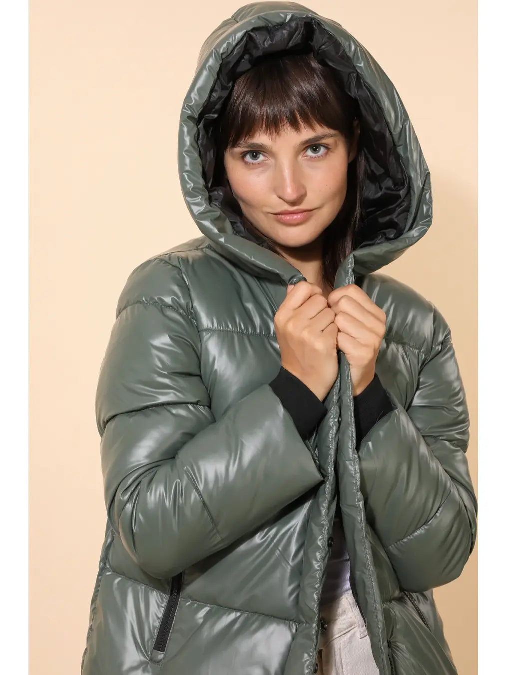 Giacca imbottita con zip e cappuccio