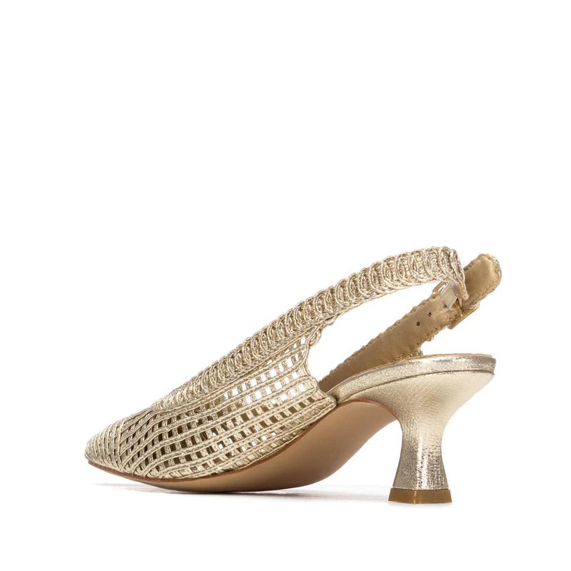 Slingback oro in pelle traforata