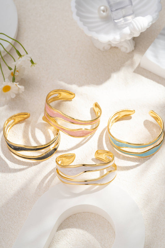 Bracciale rigido ondulato in acciaio inossidabile bianco, rosa, blu, nero