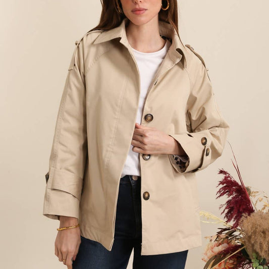 Trench corto con fodera