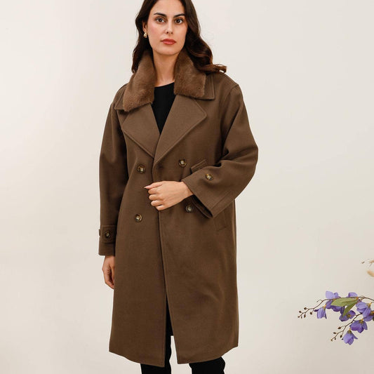 Cappotto lungo doppiopetto, taglio dritto