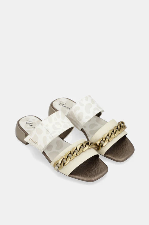 Sabot con tacco e fasce Anekke