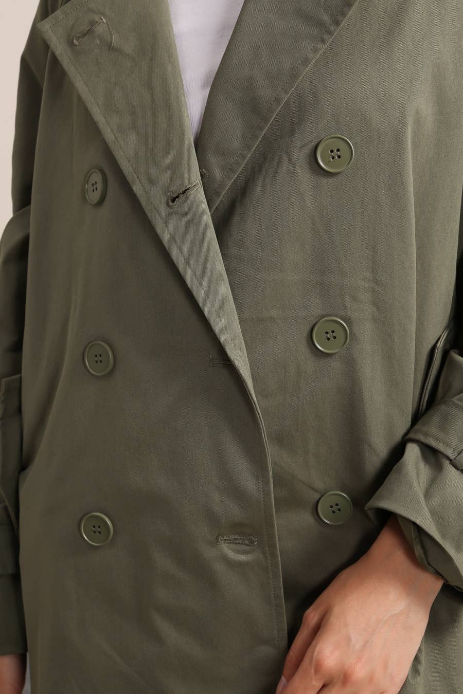 Trench medio - Cachi