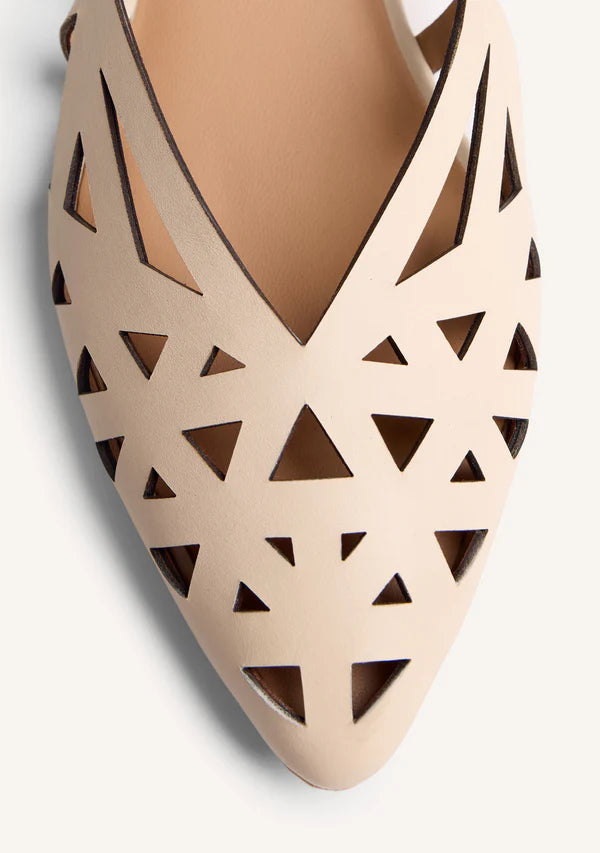 Ballerine in pelle traforata Bumala