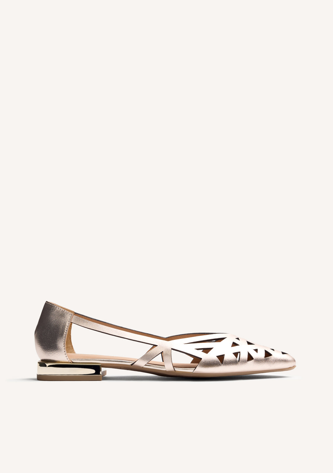 Ballerine in pelle traforata platino
