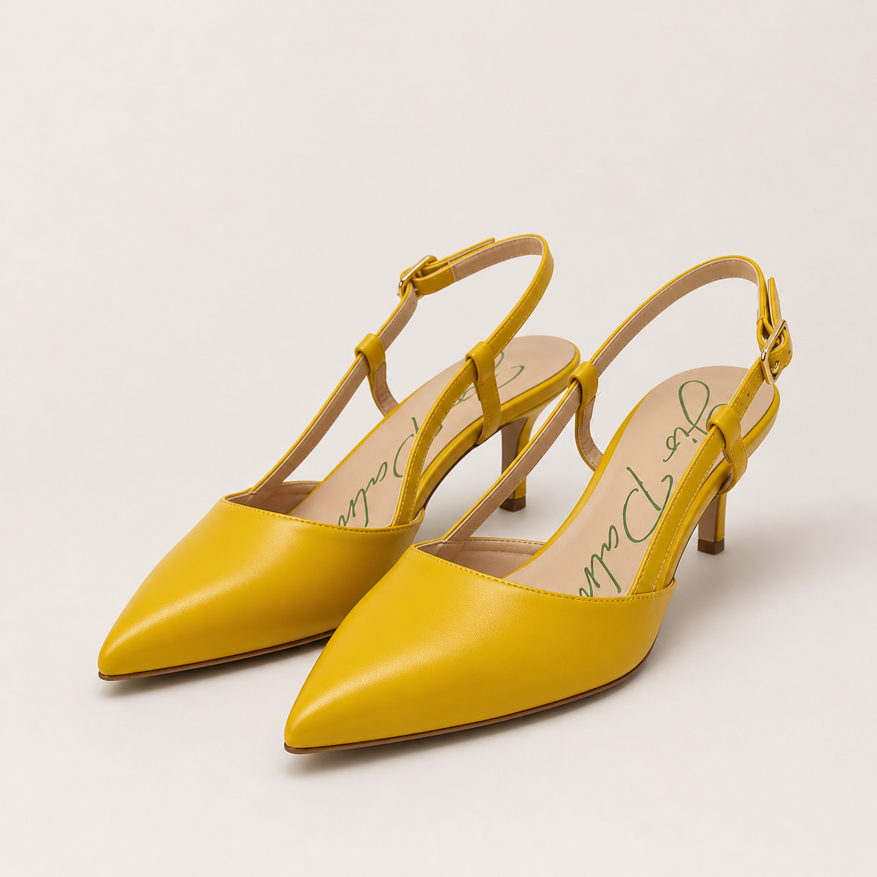 Chanel in pelle - giallo ocra