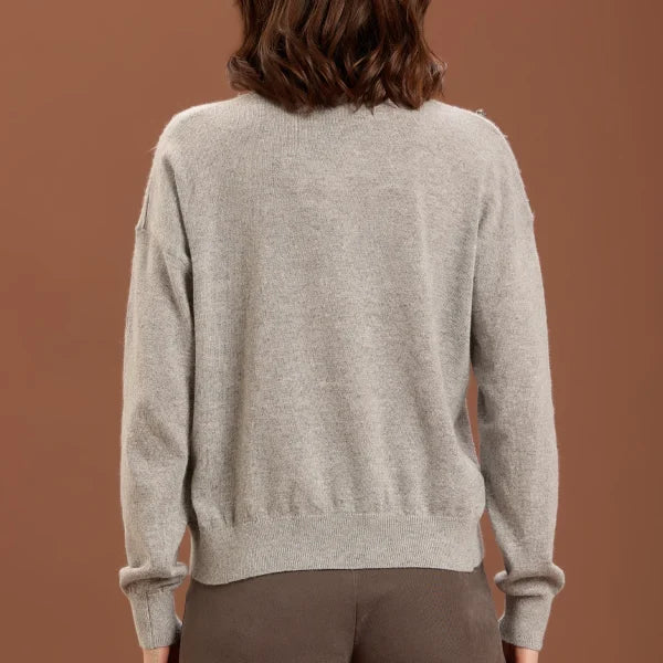Girocollo in angora con applicazioni
