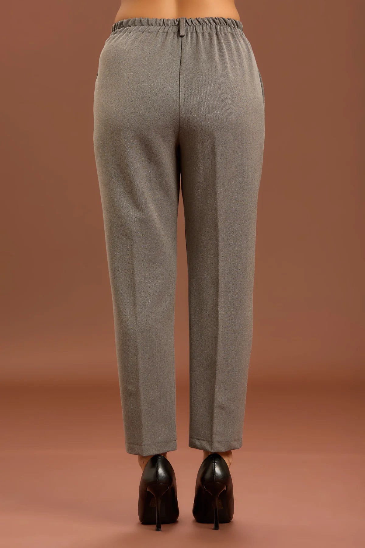 Pantaloni dritti