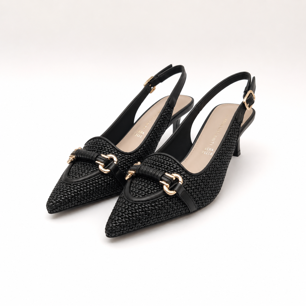 Chanel in rafia