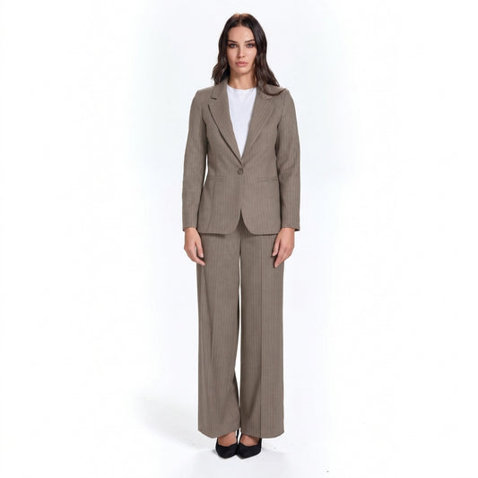 Tailleur gessato tortora