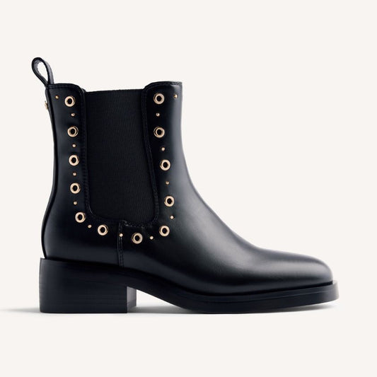 Stivaletto dettaglio borchie
