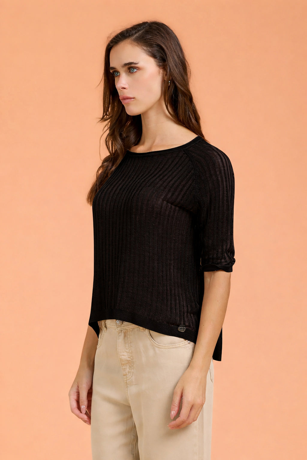 Maglia girocollo trasparenze