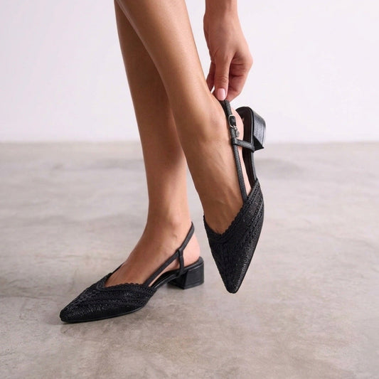 Scarpa Slingback a Punta con tacco 3 cm - Nero