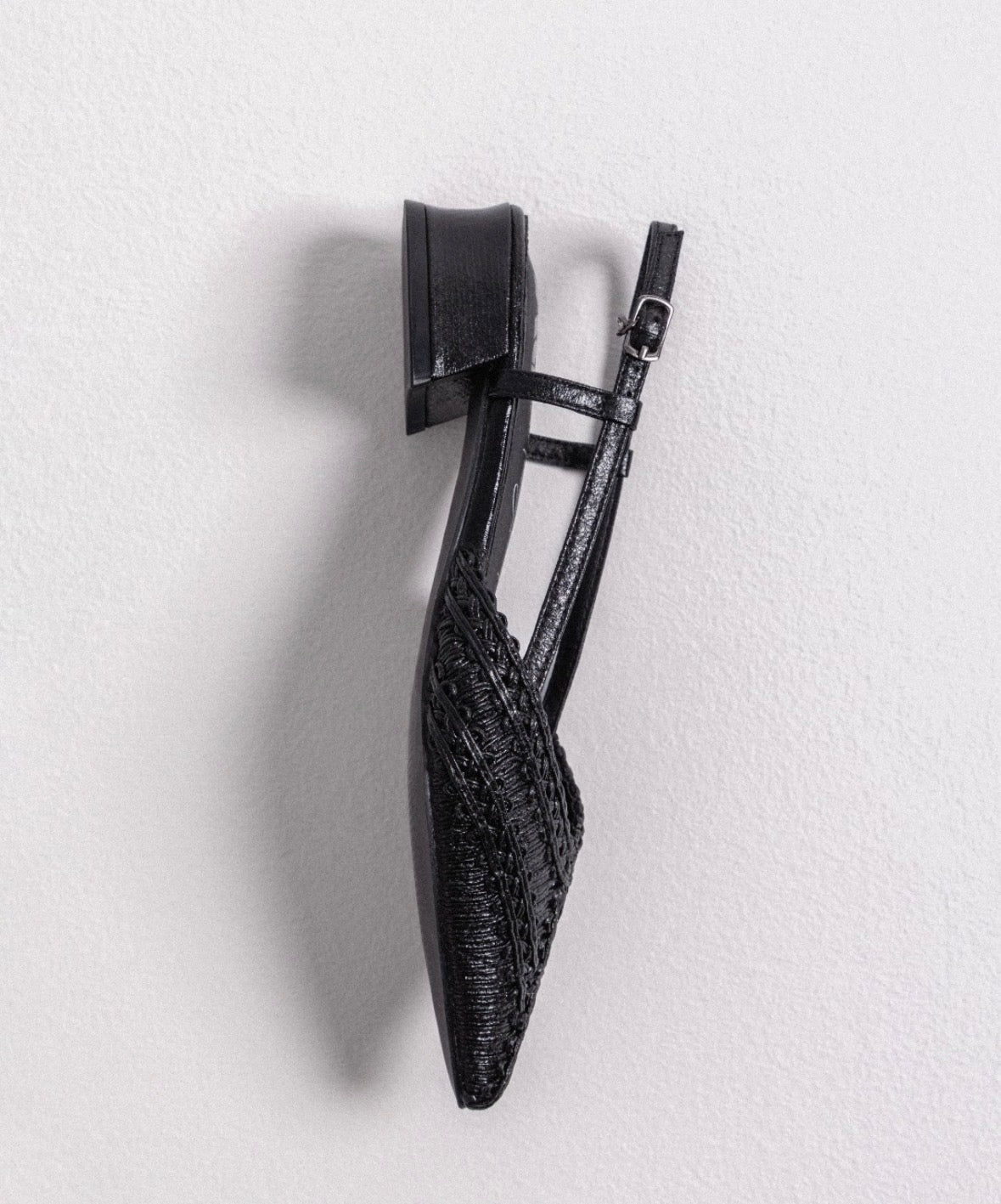 Scarpa Slingback a Punta con tacco 3 cm - Nero