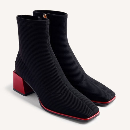 Stivaletto in tessuto nero