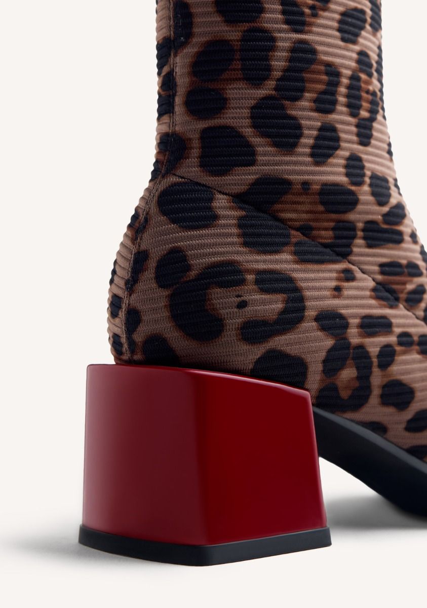 Stivaletto in tessuto animalier