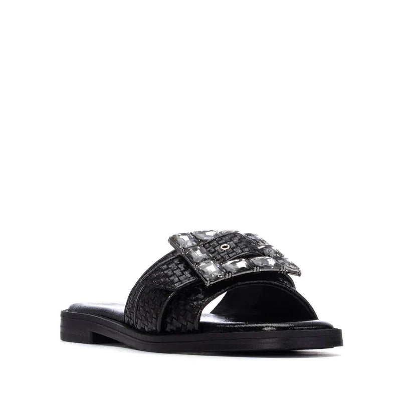 Sandali slides con applicazione