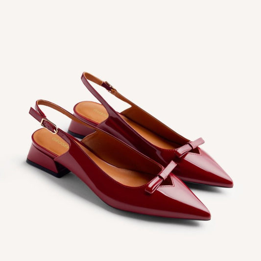 Slingback in vernice