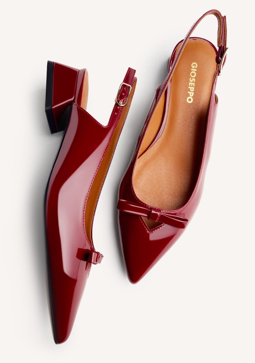 Slingback in vernice