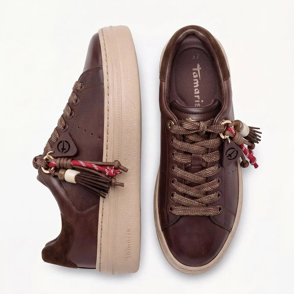 Sneakers Tamaris con Dettaglio Nappine