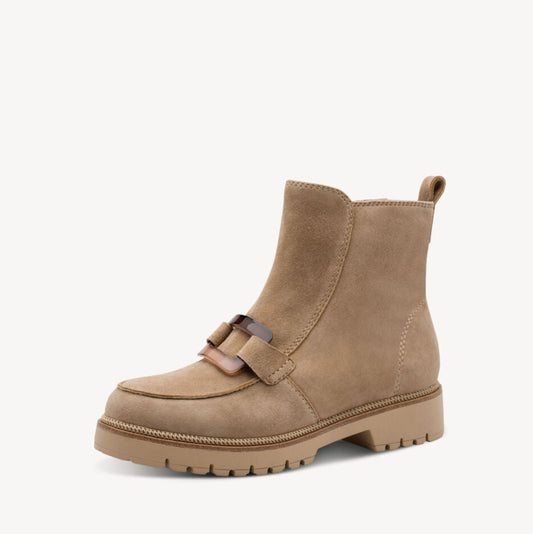 Boots Tamaris in camoscio con accessorio