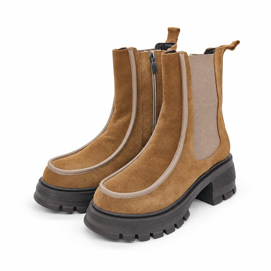 Stivaletti chelsea donna Dafne cammello in camoscio con vaschetta, profili beige, zip interna e suola carrarmato