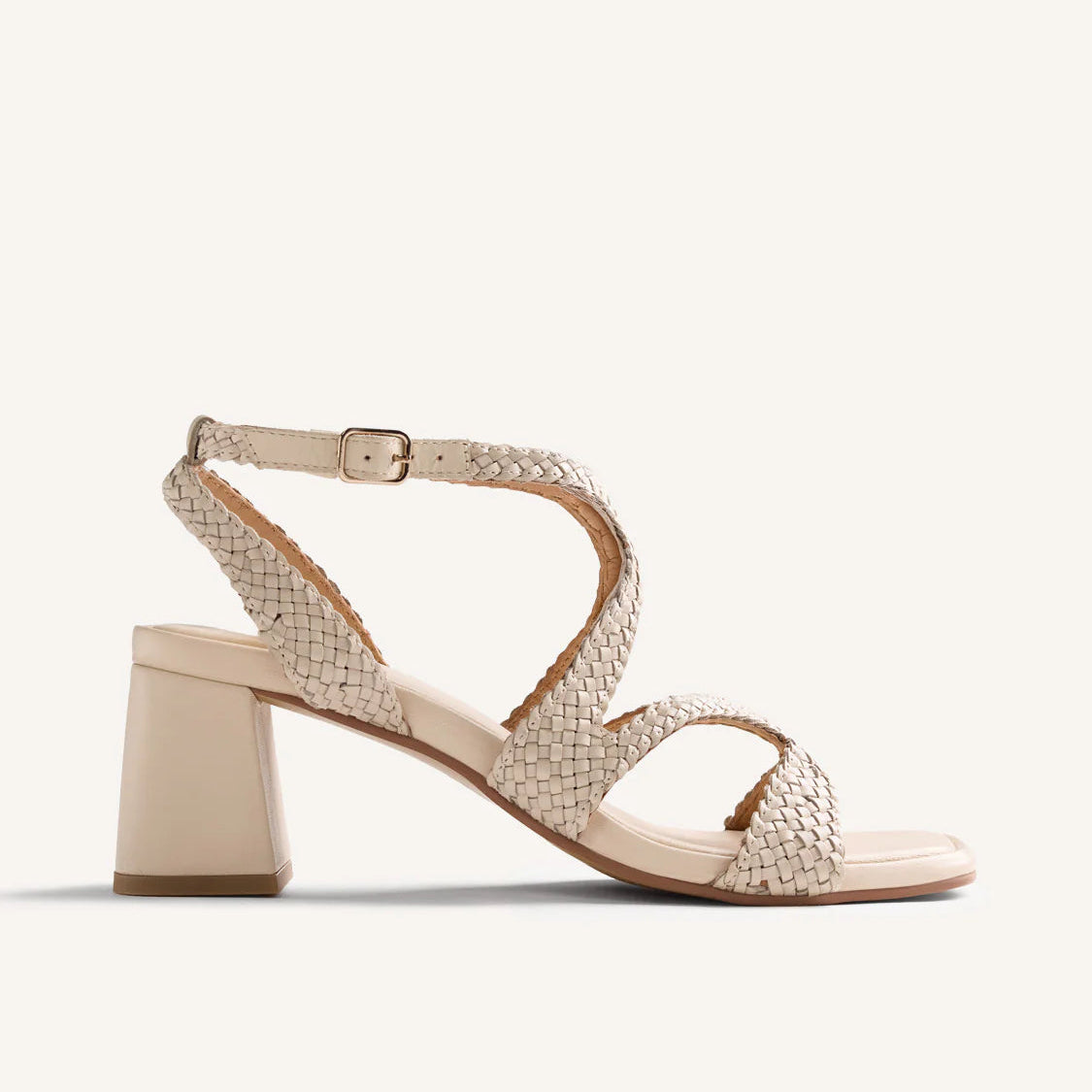 Sandali intrecciati off-white