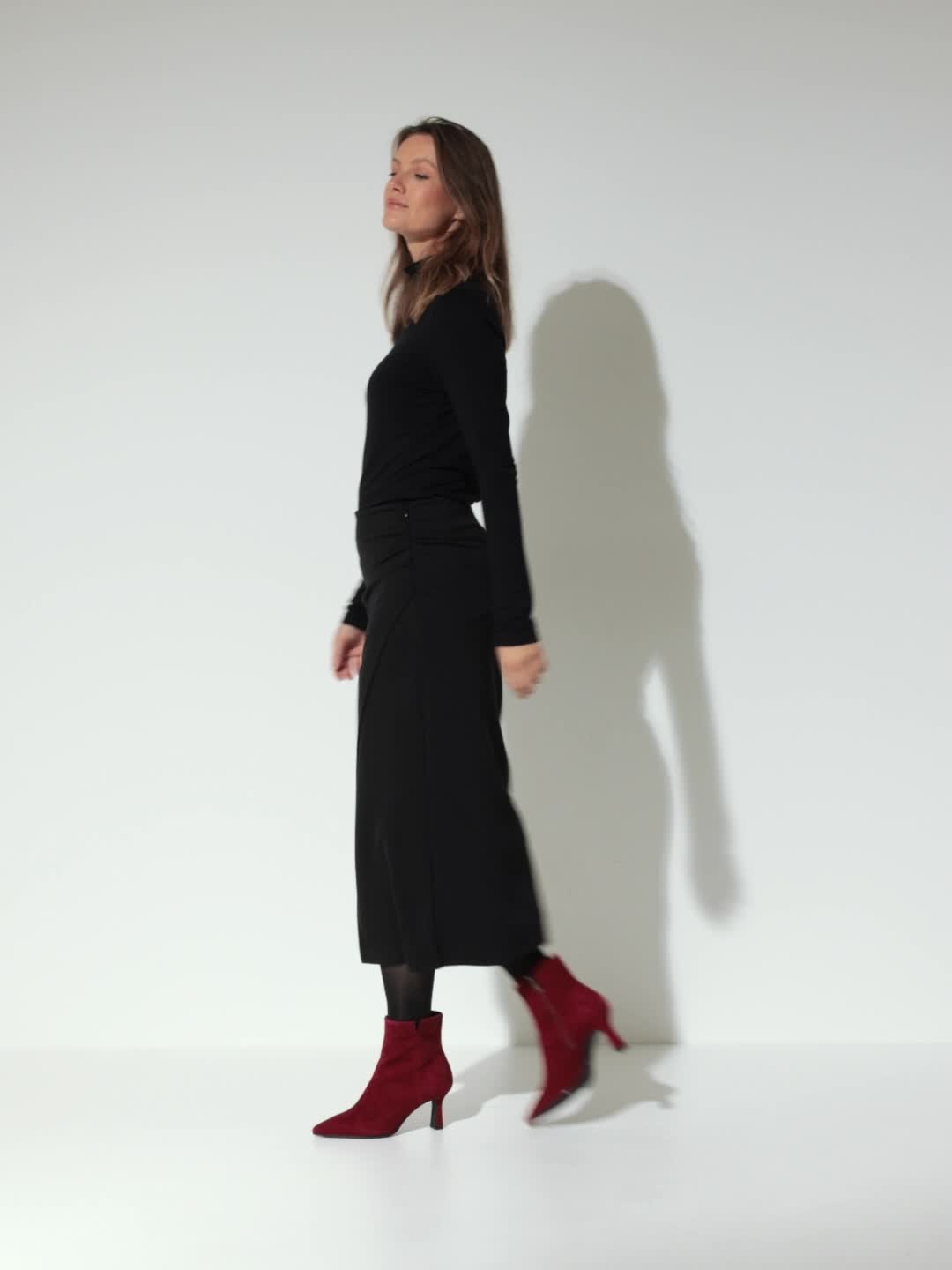 stivaletto a punta con tacco Tamaris