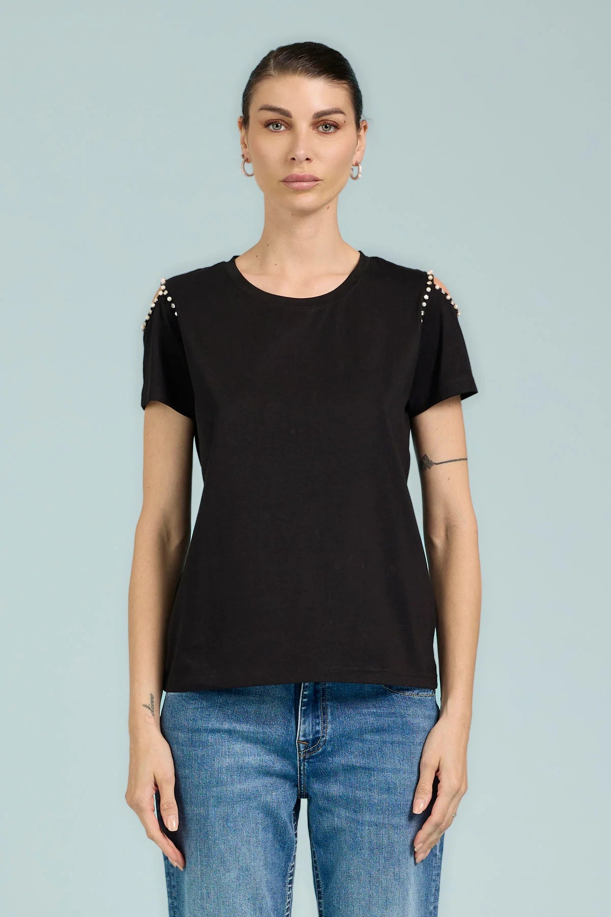 T-shirt Cut out